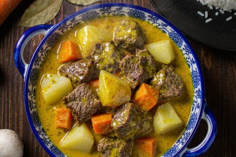Carne Bovina ao Caril (咖喱牛肉)