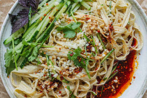 Salada de Pele de Soja (凉拌腐竹)