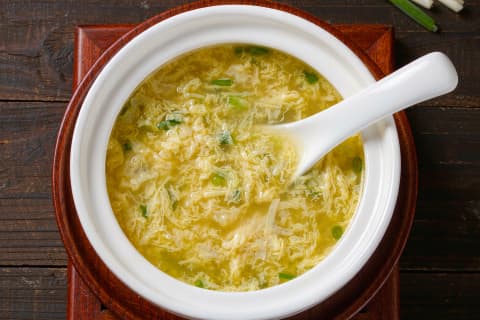 Sopa de Flocos de Ovo
