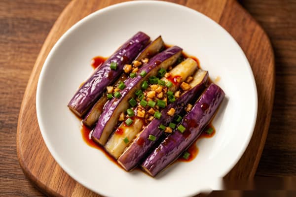 Berinjela com Molho de Alho (蒜蓉茄子) – Berinjela ao Vapor com Molho de Alho e Soja