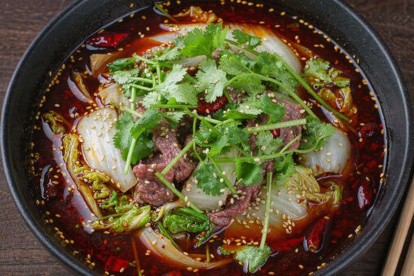 Carne Bovina no Óleo de Pimenta (Boiled Beef Sichuan)