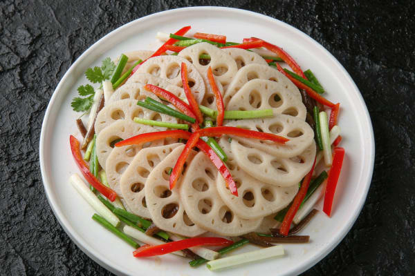 Raiz de Lótus Salteada (Stir-fried Lotus Root)