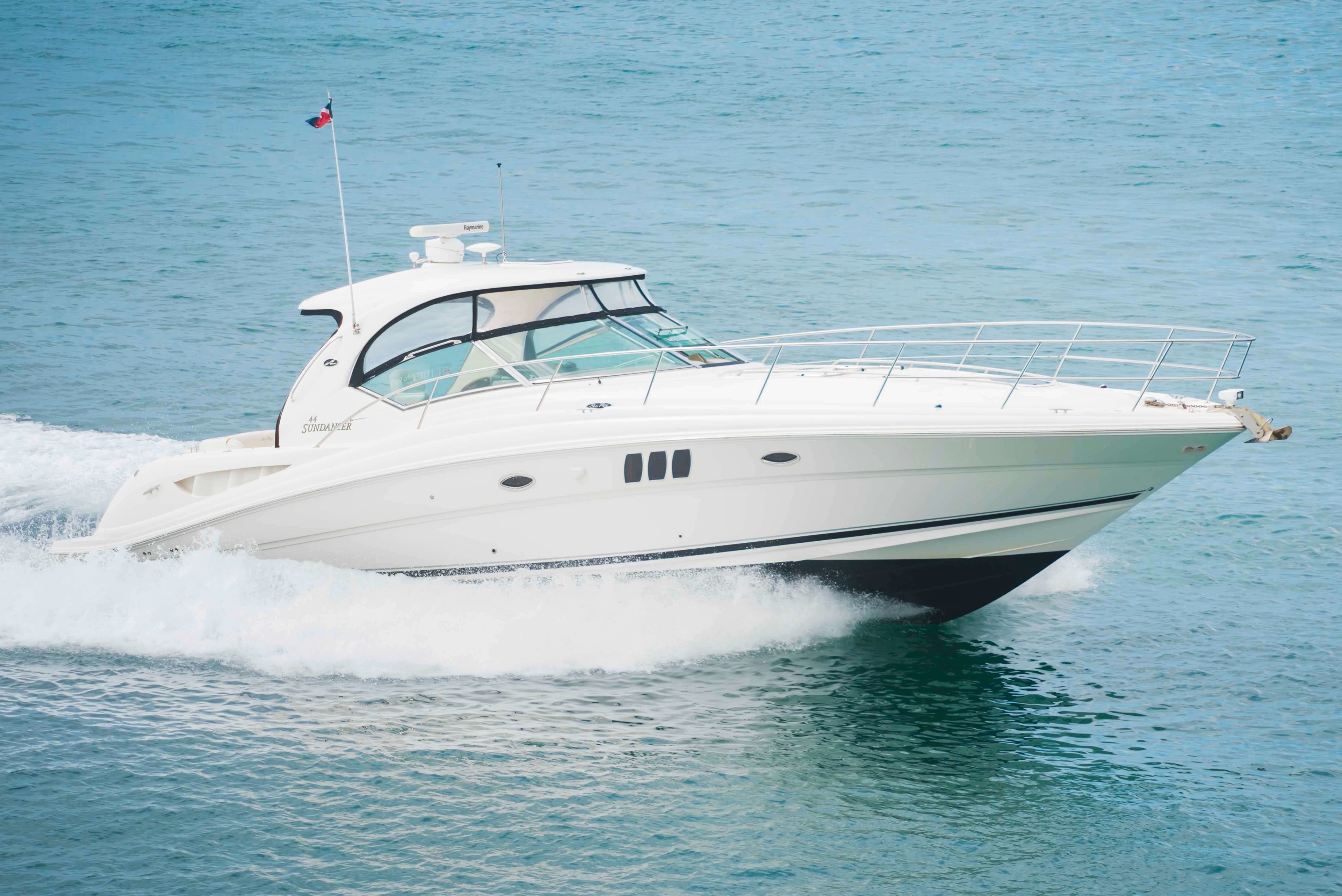 Sea Ray 44