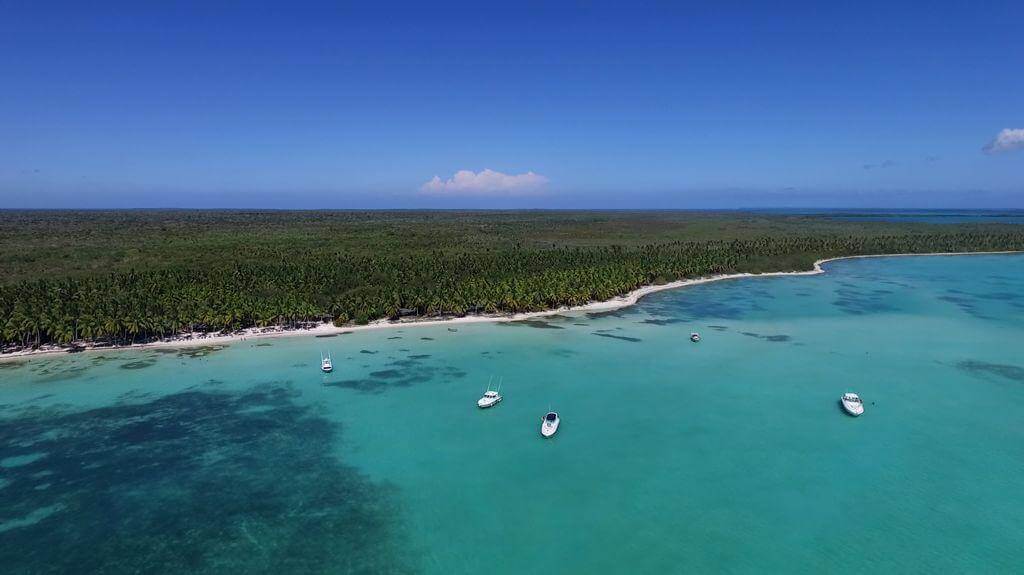 Caribbean yacht experience