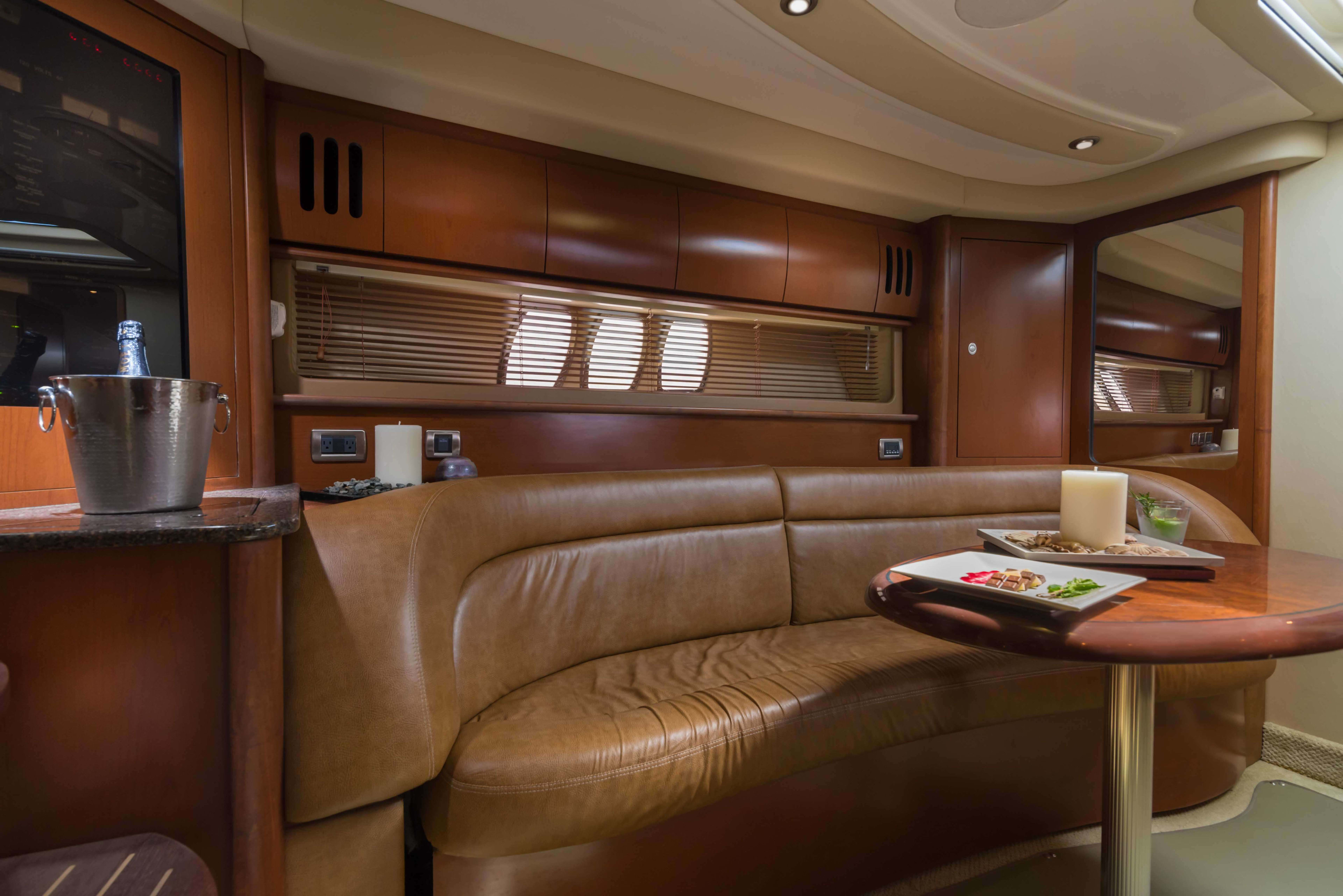 Sea Ray 44 - Vista 4