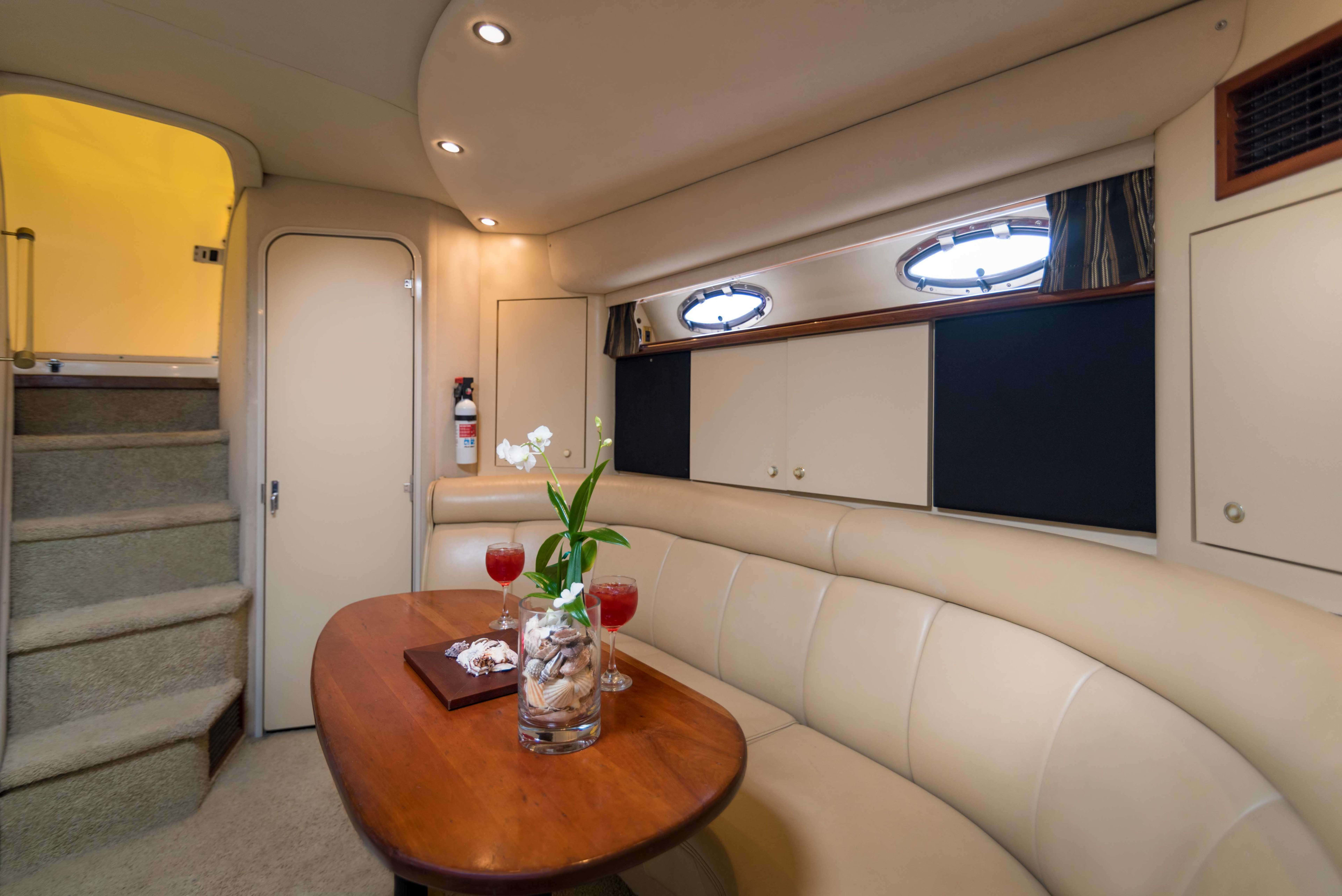Cruiser Yacht 38 - Vista 4