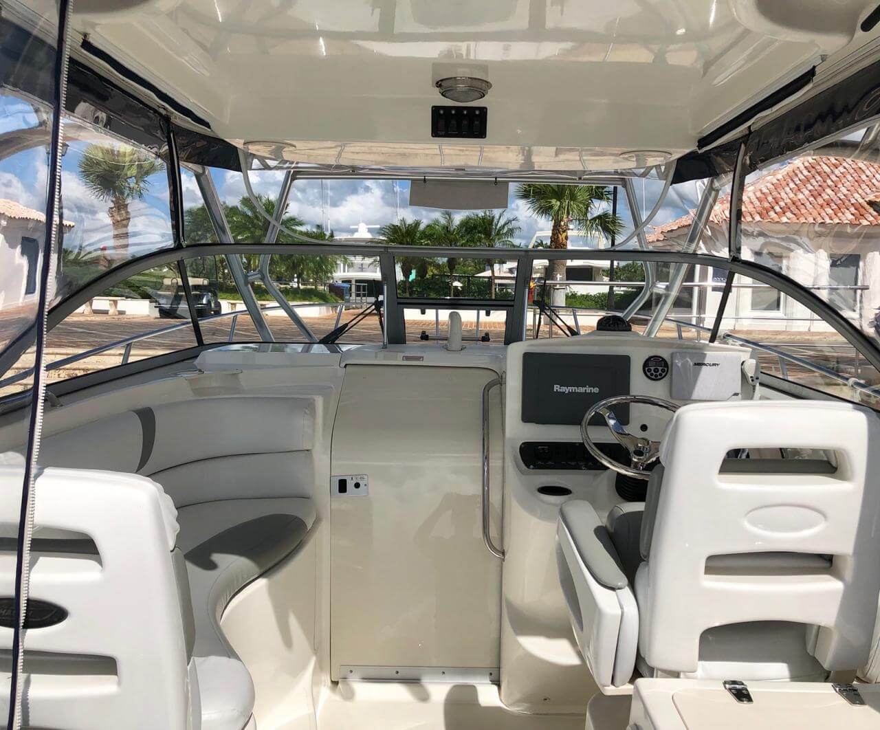 Boston Whaler 32 - Vista 4