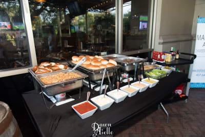 DawnAielloPhotography.Burgers.Brews.19-61.jpg