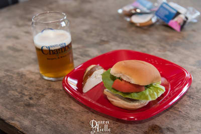 DawnAielloPhotography.Burgers.Brews.19-74.jpg