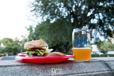 DawnAielloPhotography.Burgers.Brews.19-84.jpg