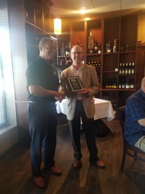 Stewart-Kerr-Awarded-for-the-years-committed-to-the-Chamber(1).jpg