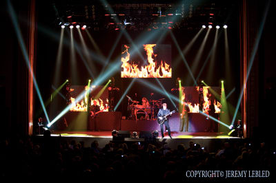 George-Thorogood-Lights.jpg