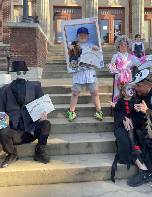 Halloween-on-the-Square-Costume-Winners.jpg