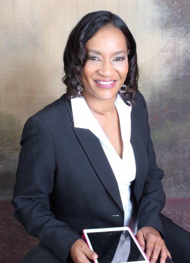 Photo of Sharon D. Robinson - Real Estate Agent for HomeSmart ICARE Realty
