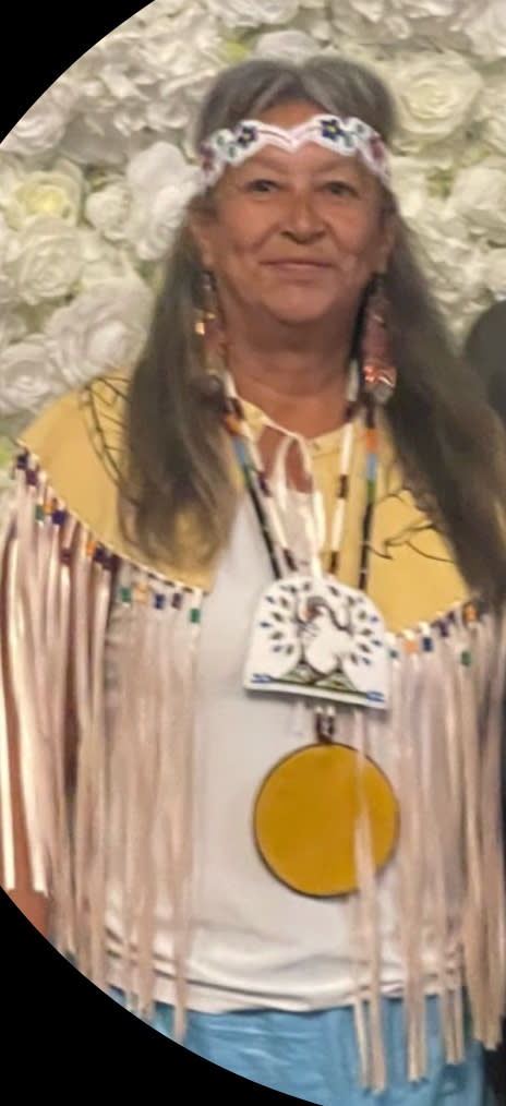 Yvette Metansinine