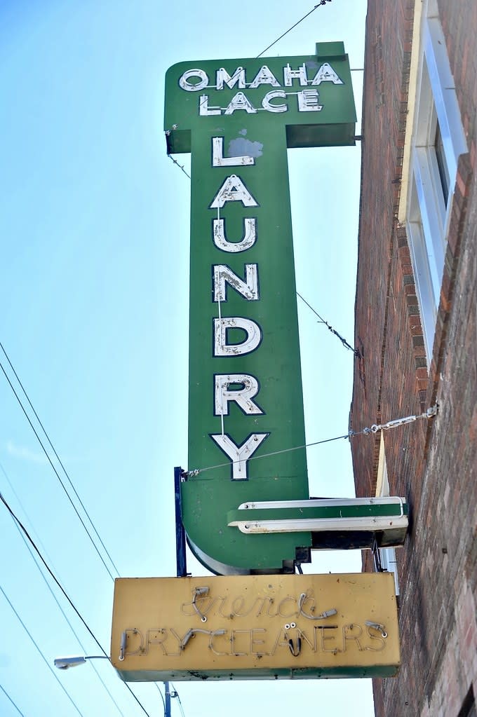 Omaha Lace Cleaners
