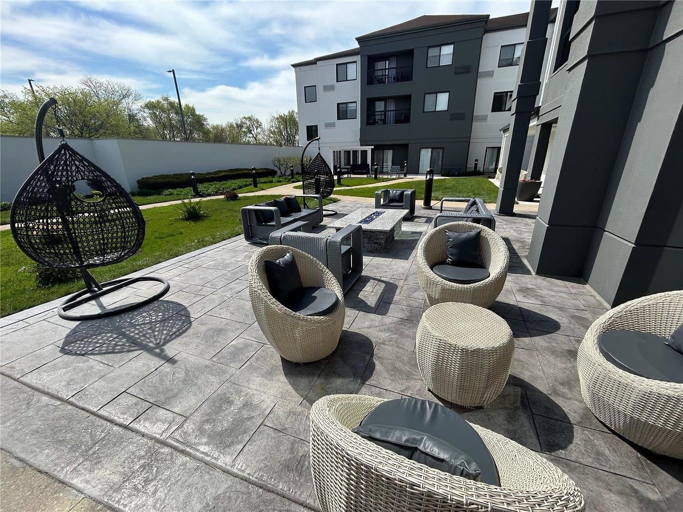 Best Western Plus Elgin Courtyard