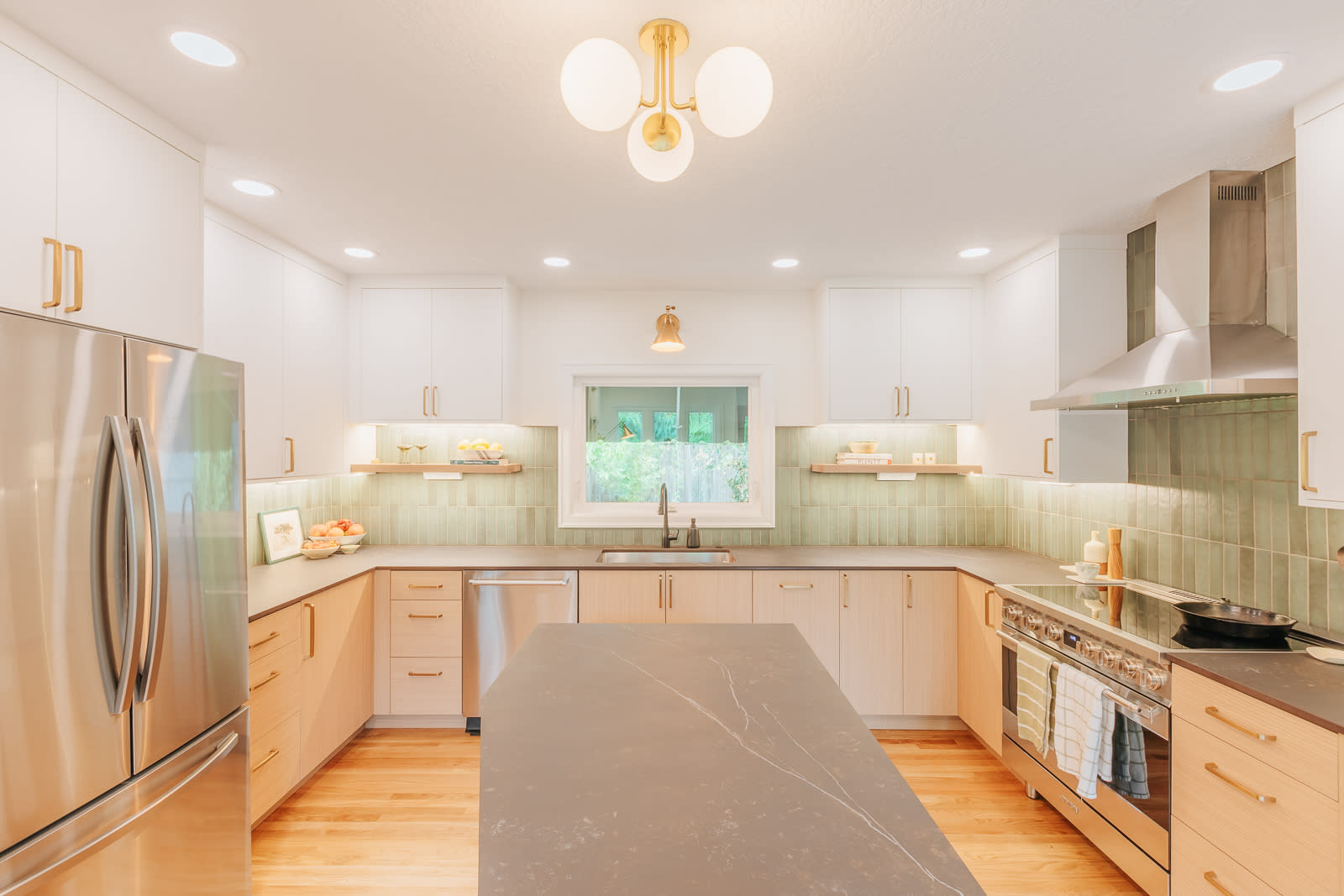 Hawthorne District, Portland Oregon Kitchen Remodel