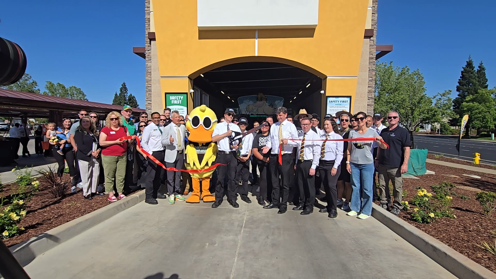 Ribbon Cutting - May 2025