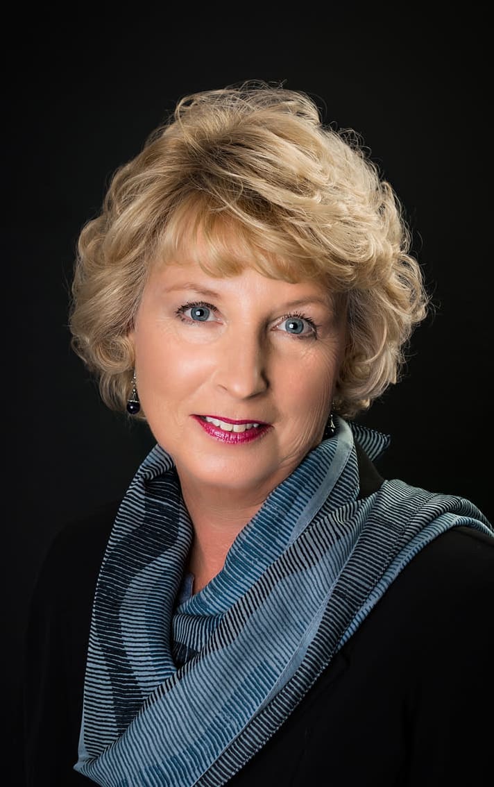 Sue Taylor-Lane 520-940-0500 COLDWELL BANKER REALTOR