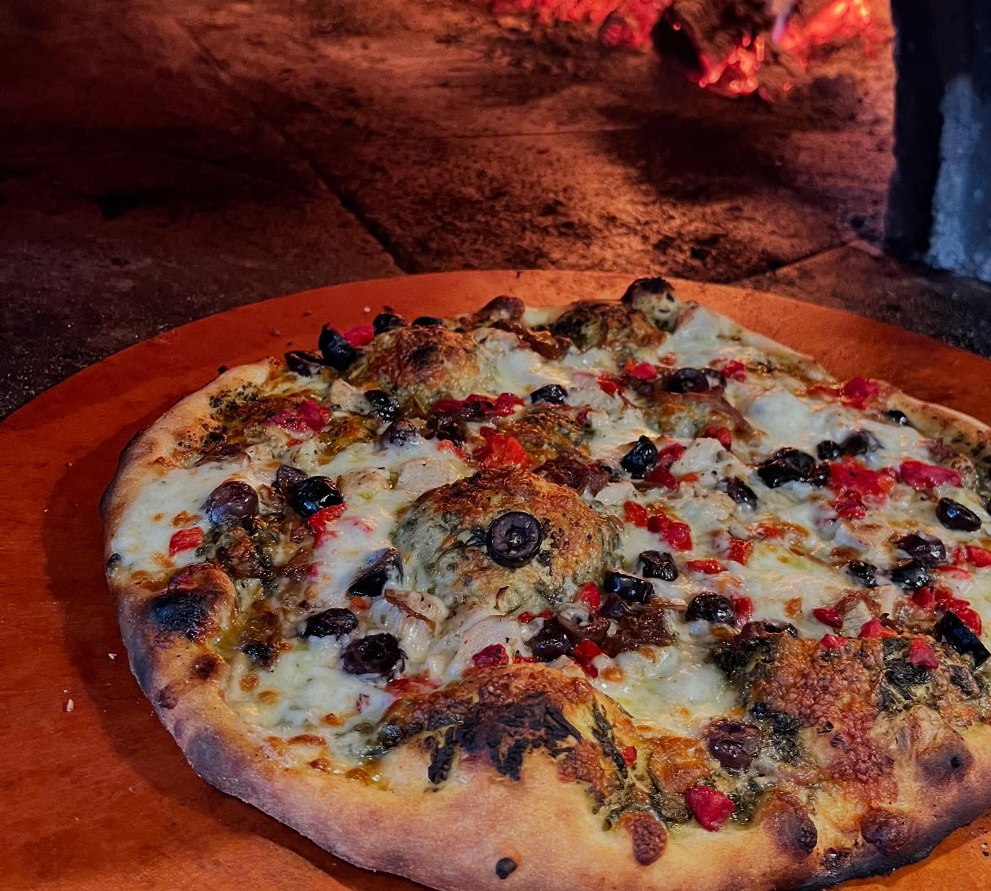 Flying Dog Wood Fired Pizza & Vinyl - Pizza