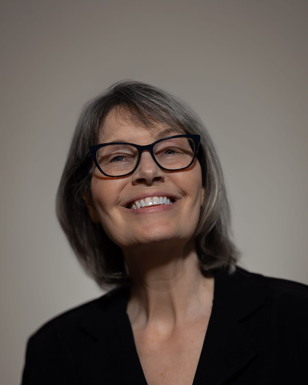 Photo of Tracy Hunt, MSEd, LPCC, founder of Turning Inward Counseling smiling in a professional setting