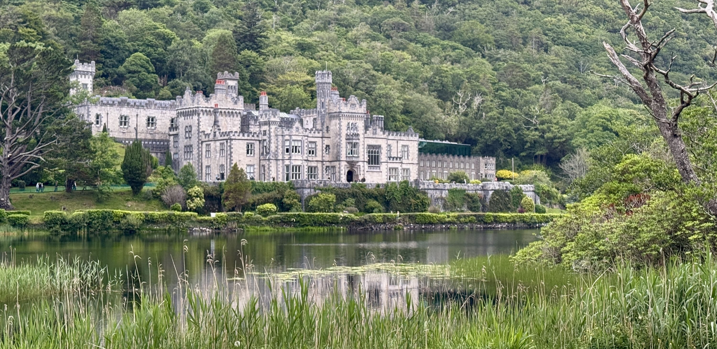 Castle that is now an Abby on the Lake