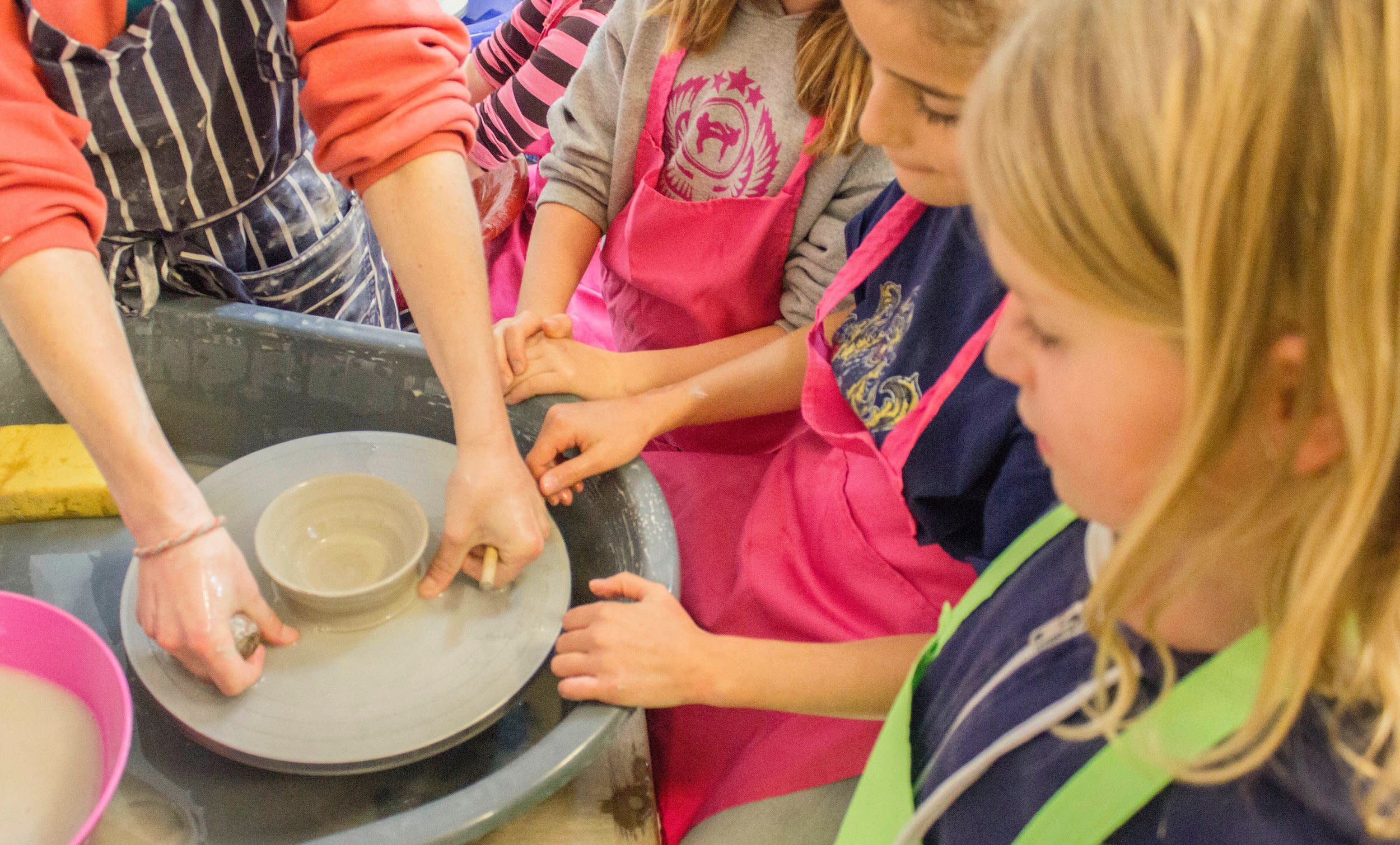 Kids Handbuilt Pottery (ages 8-12) with Kristen Von Hohen Feb. 1