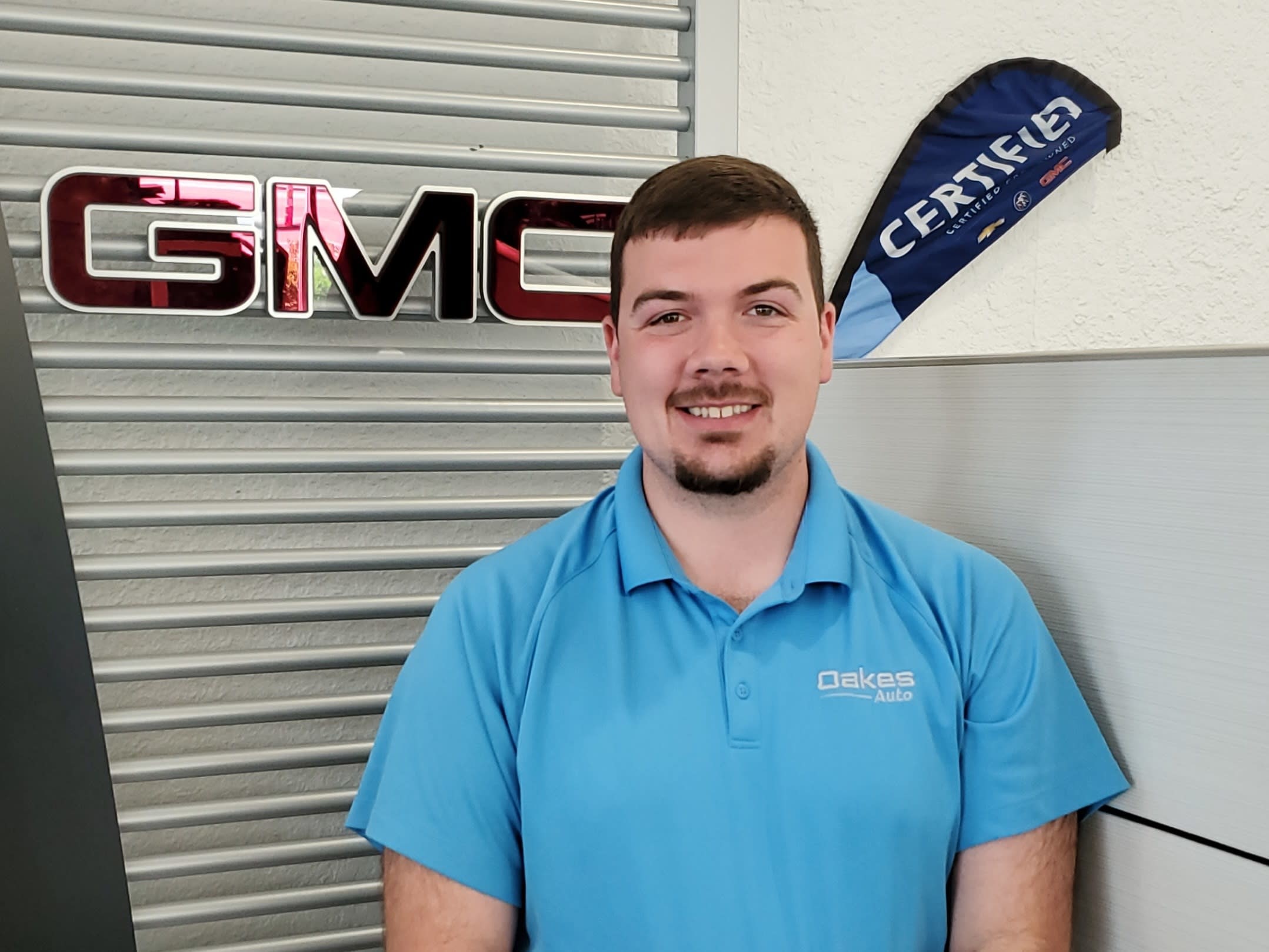 Oakes Auto Group featuring GMC I FORD I KIA