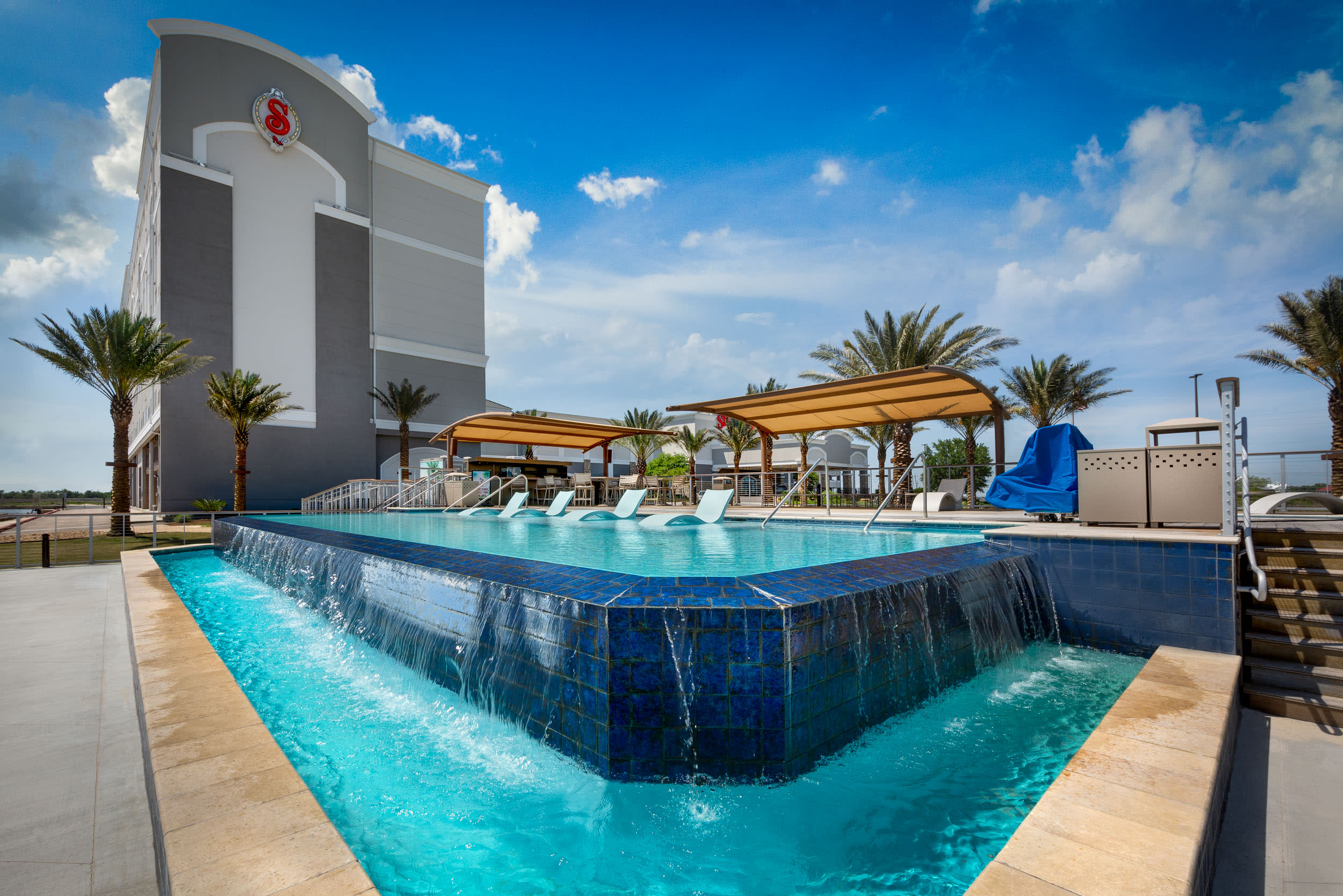 Silver Slipper Pool Deck