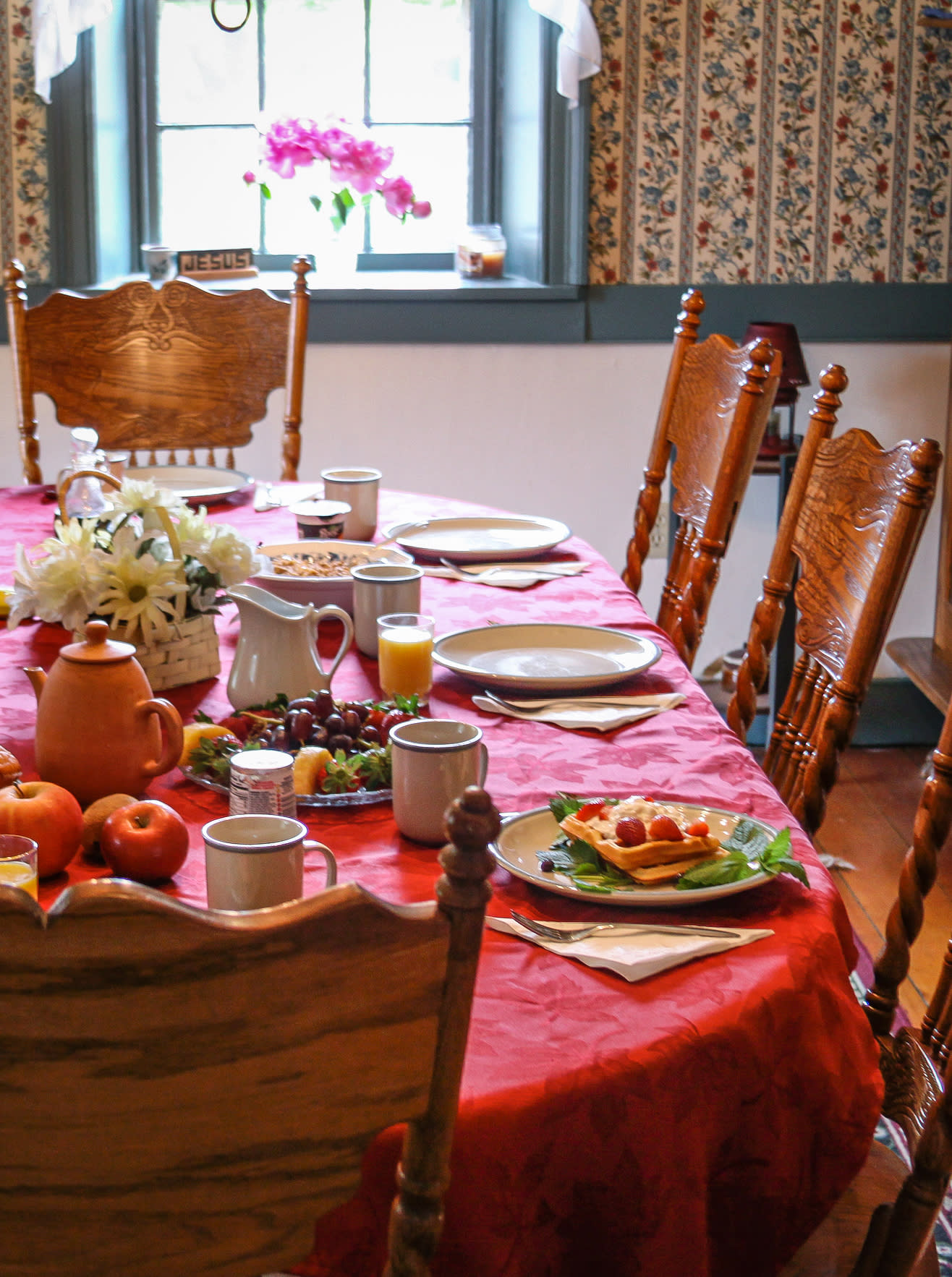 photo of table with food in dining room at Blue Rock BnB