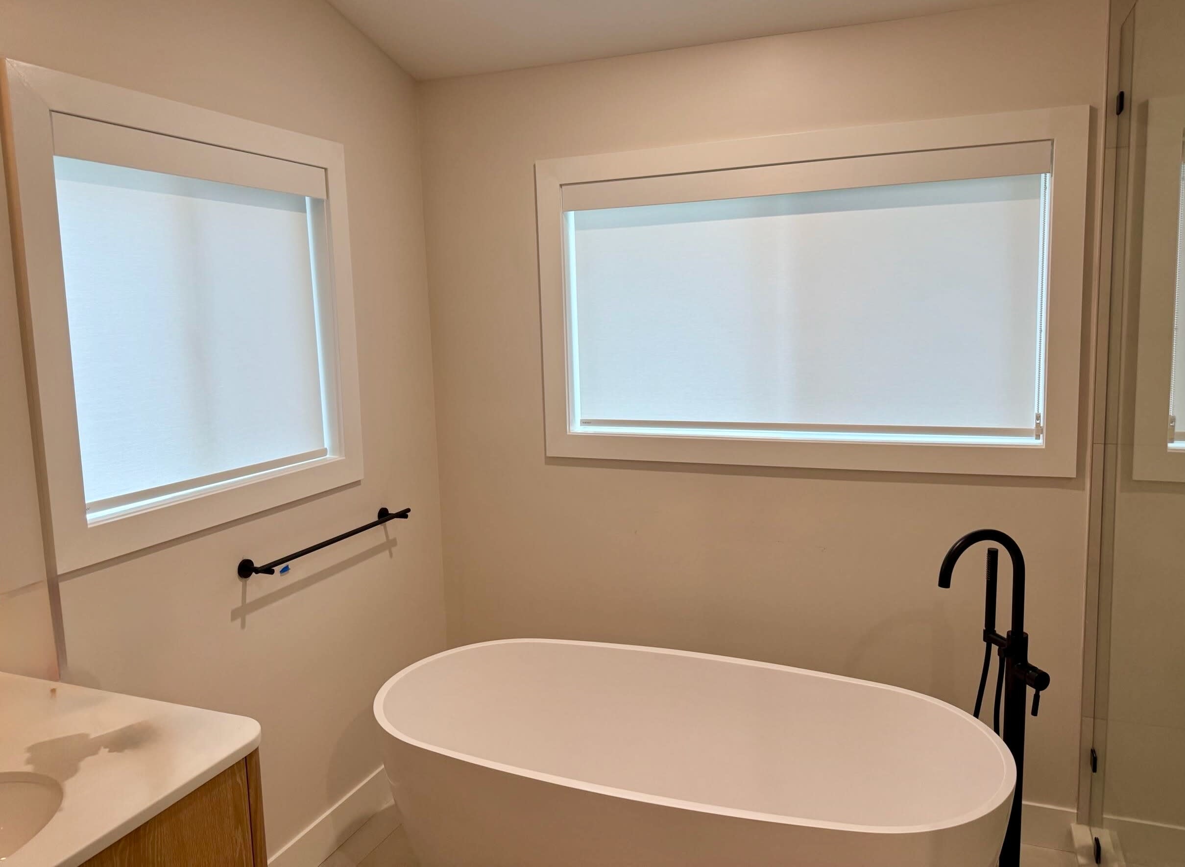 Bumble Bee Blinds Louisville CO - bathroom window coverings