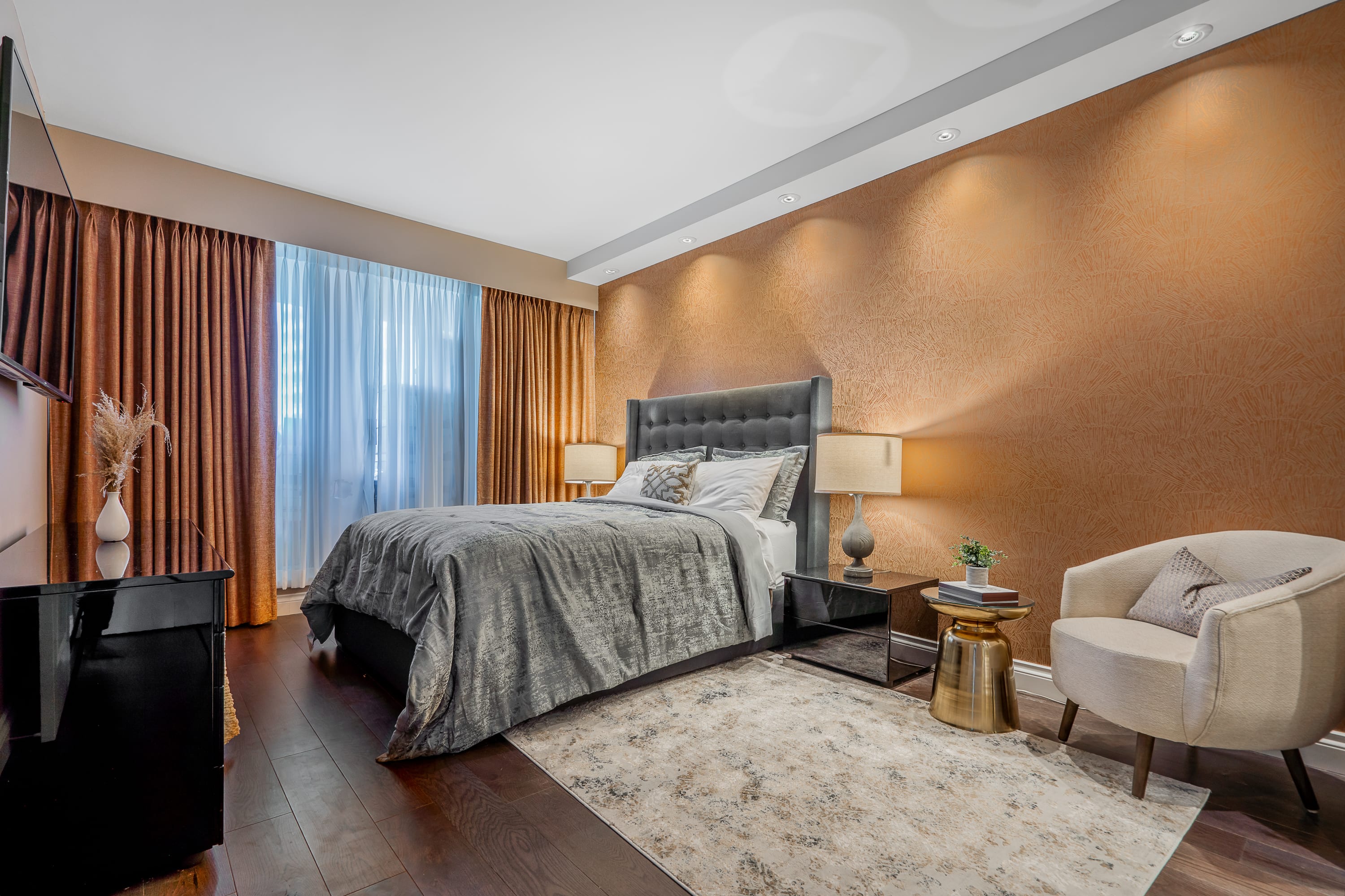 Bedroom-Renovation-in-Condominium-Burnaby-By-Enzo-Design-Build