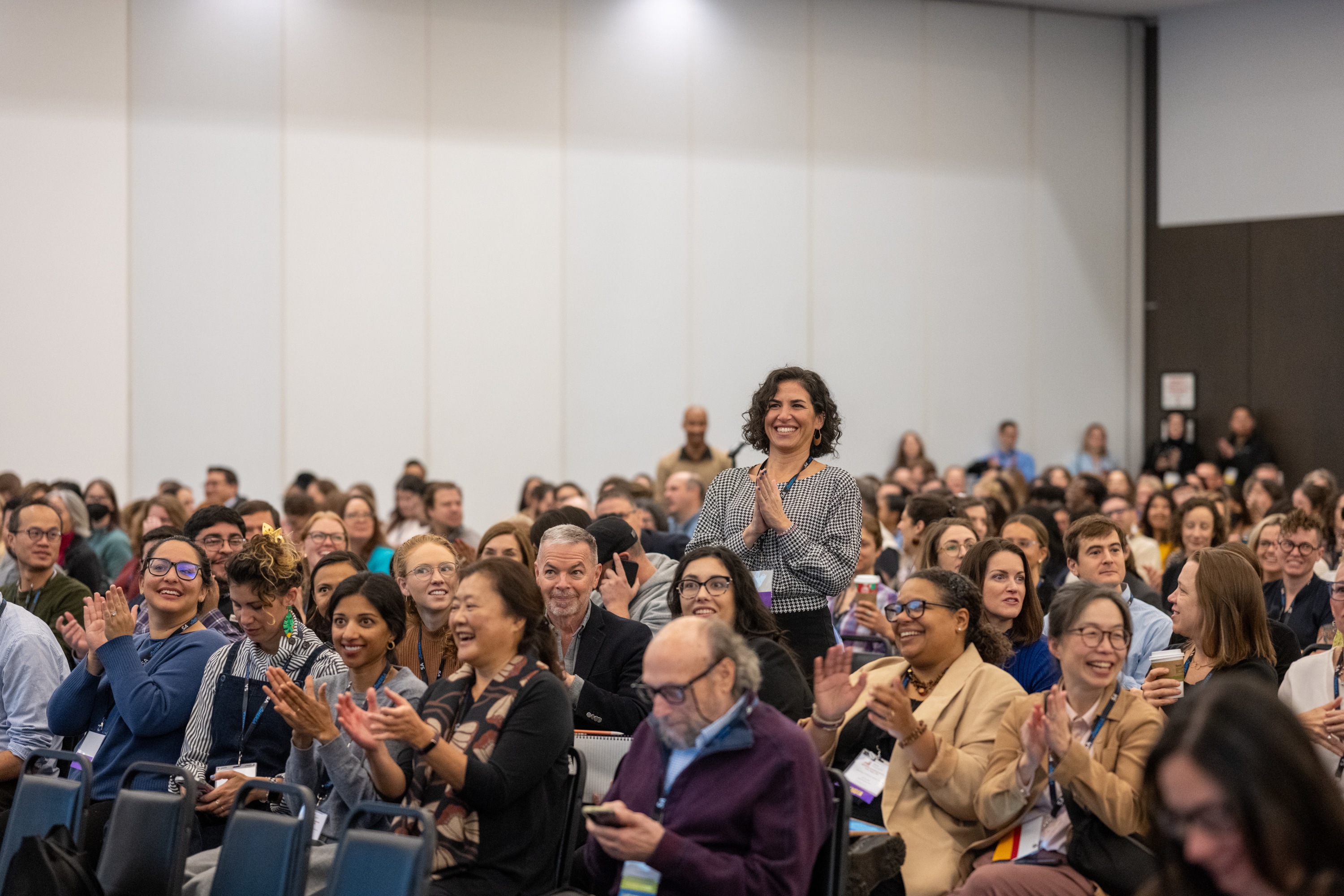Audience applaud at AMERSA 2024