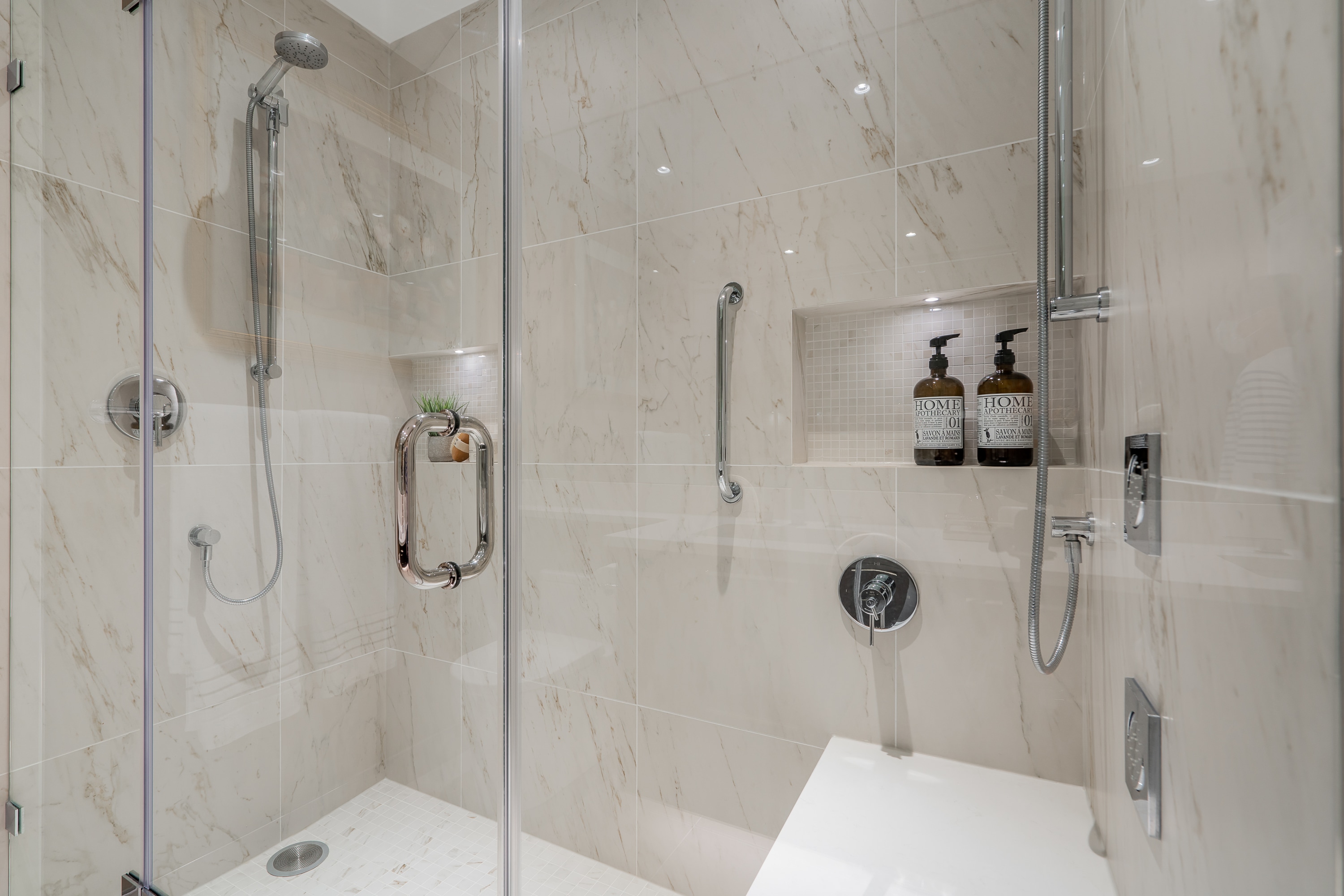 Master-Bathroom-Shower-Burnaby-Enzo-Design-Build