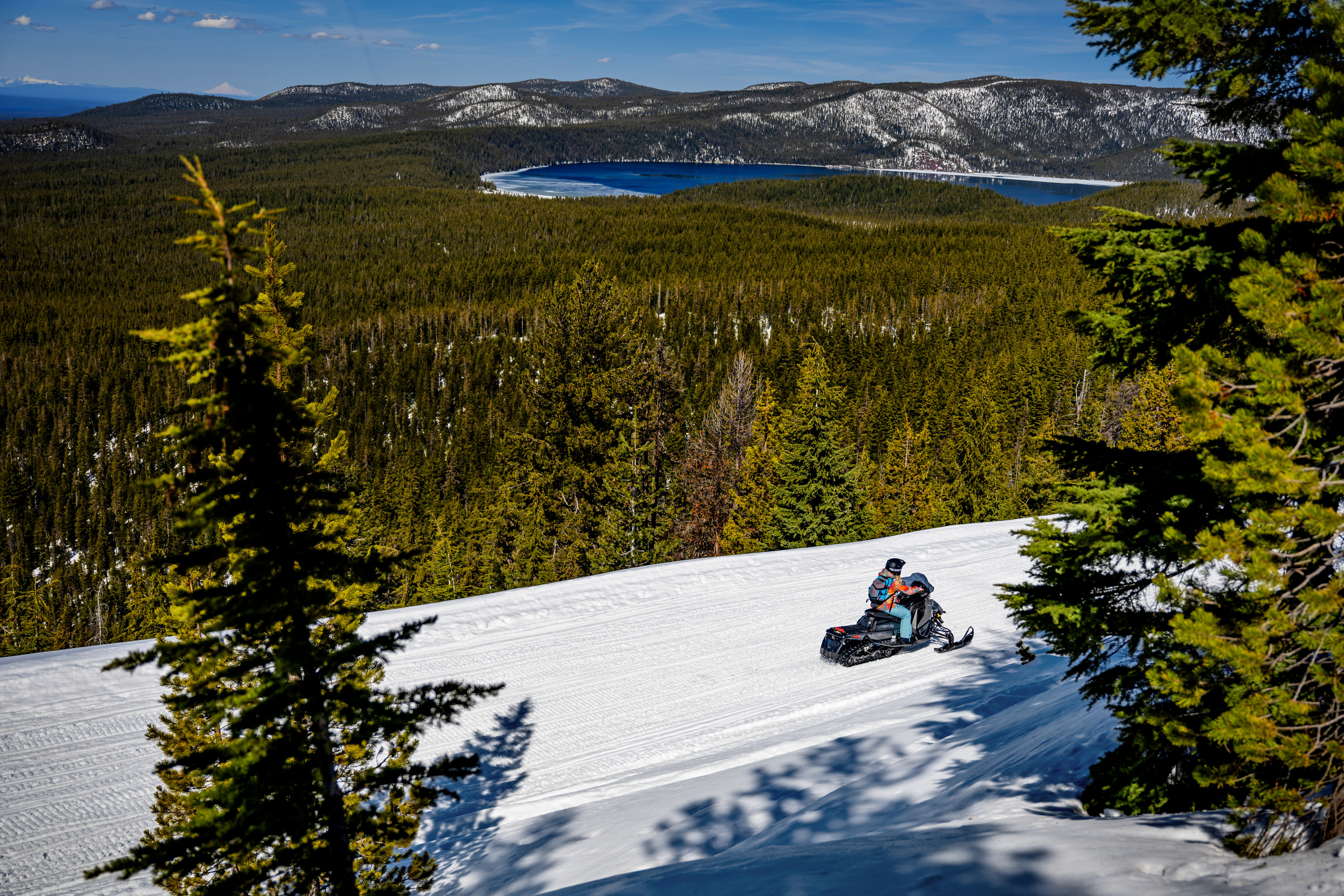 Snowmobile Tours in The Newberry National Volcanic Monument