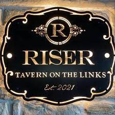 RISER TAVERN ON THE LINKS