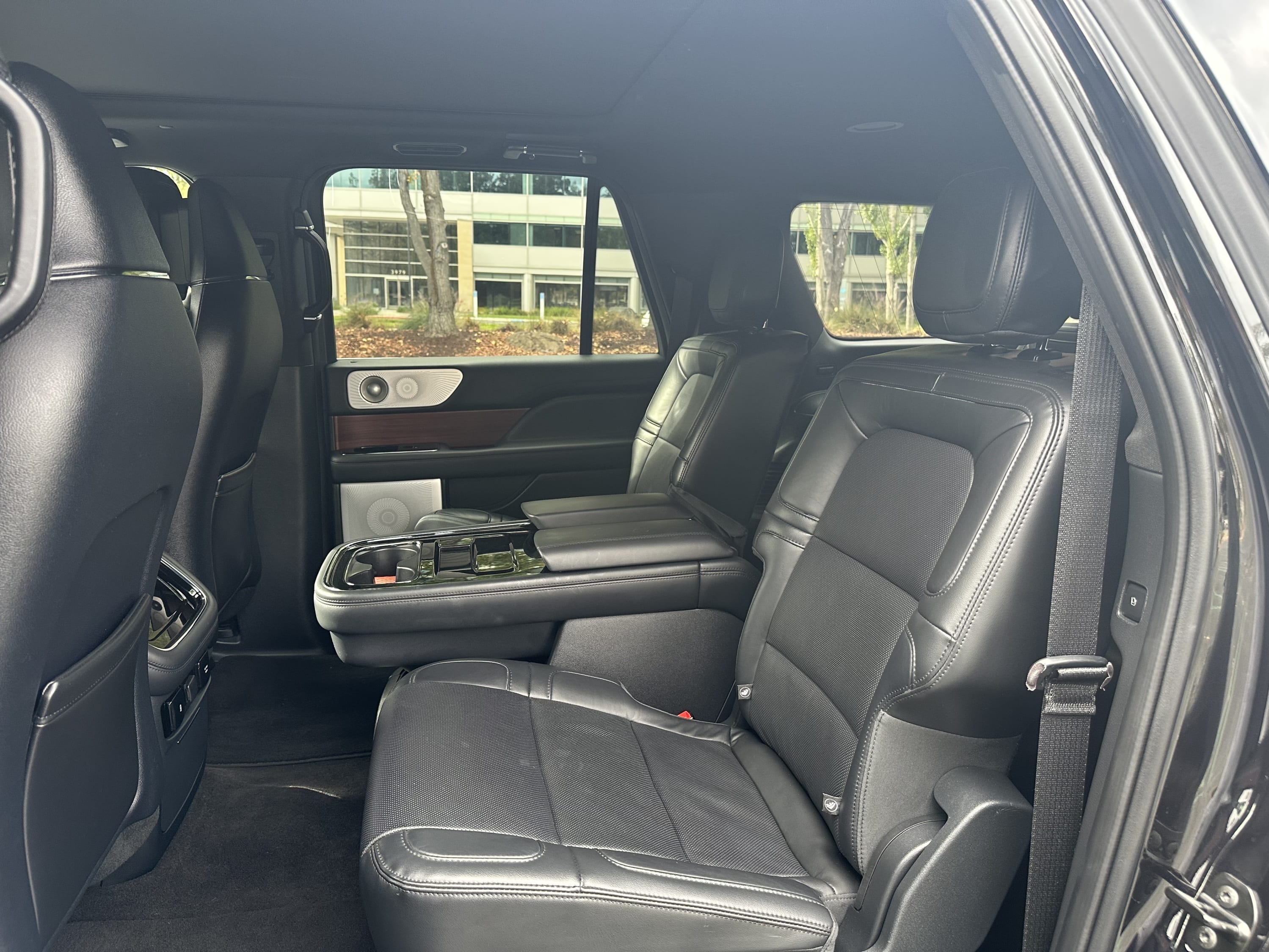 Starstruck Lincoln Navigator Captain Chairs