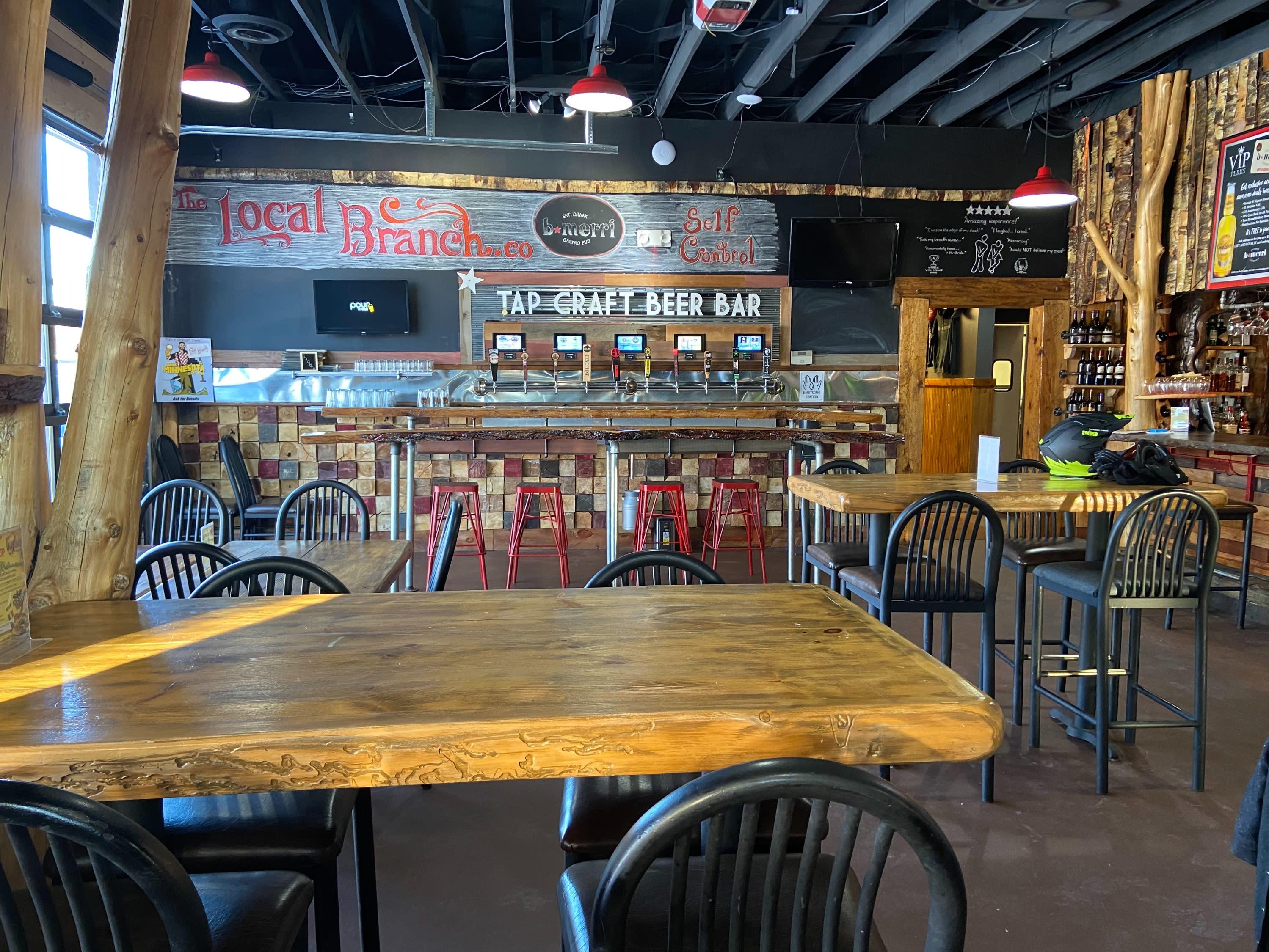 Full Service Bar