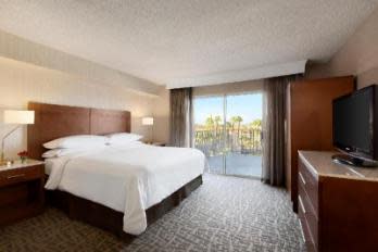 Embassy Suites Santa Ana Orange County Airport North