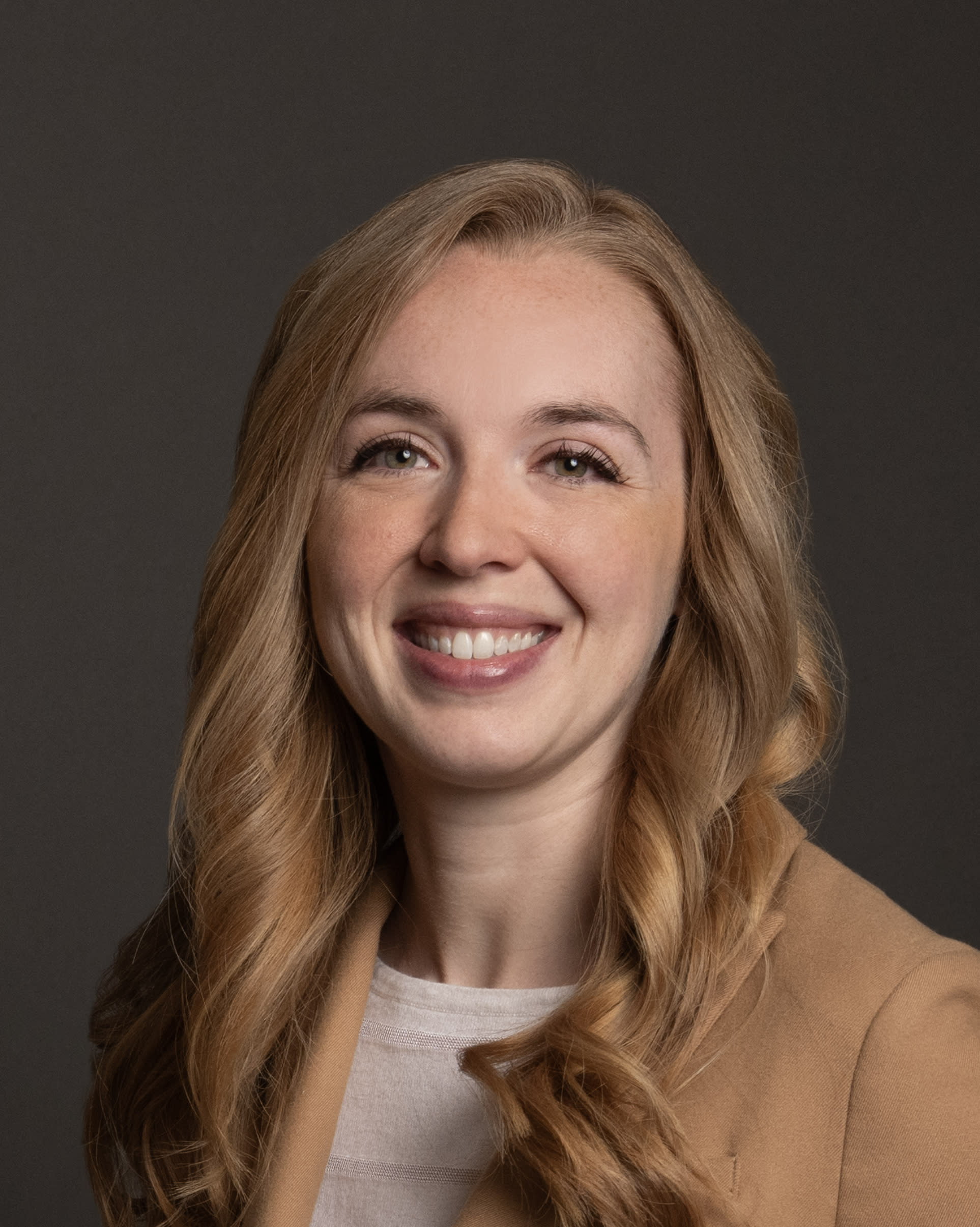 Kristy Ferraro Headshot