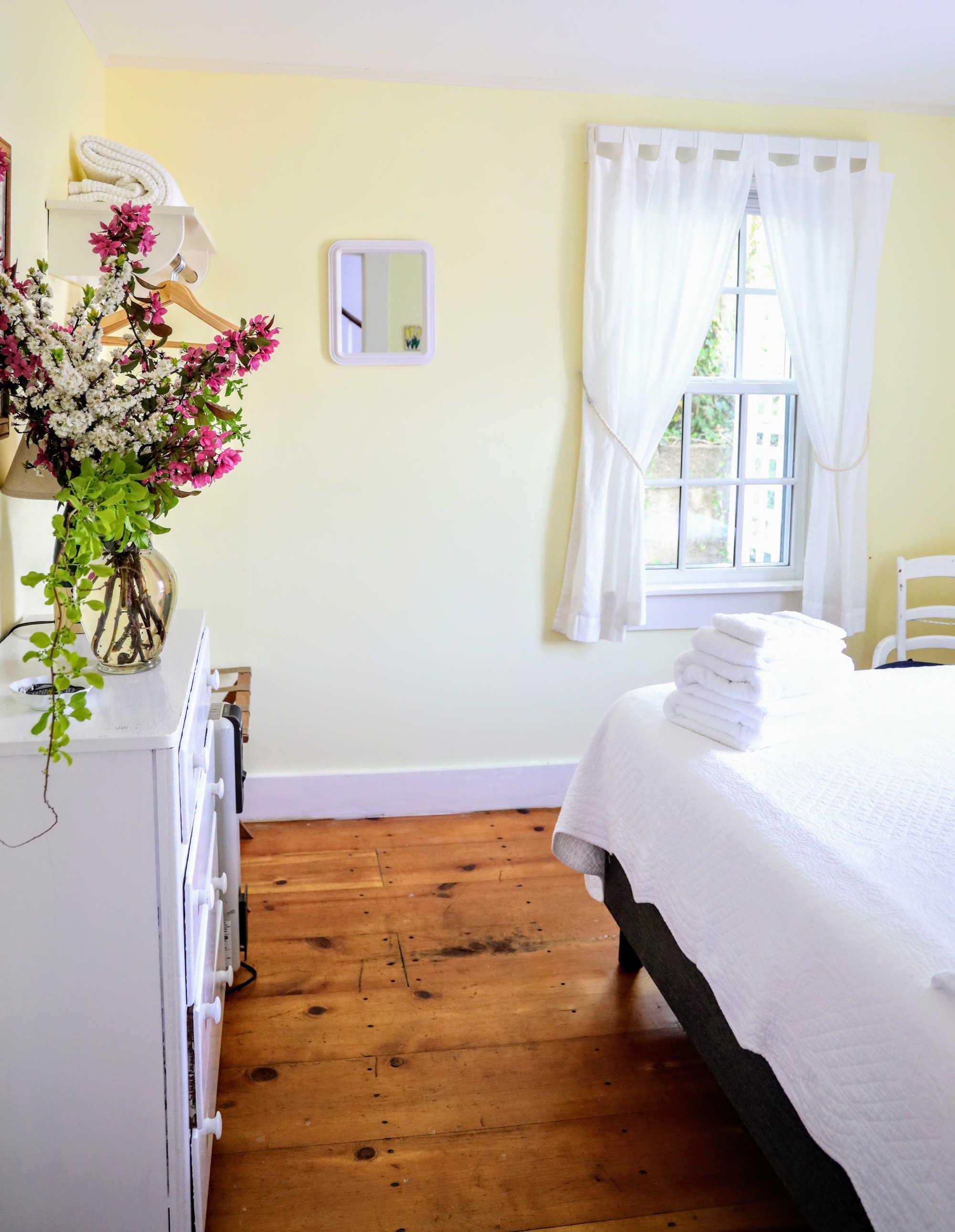 Cape Codder Guest House_Room1