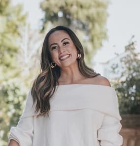 Courtney Escanio-Mandel