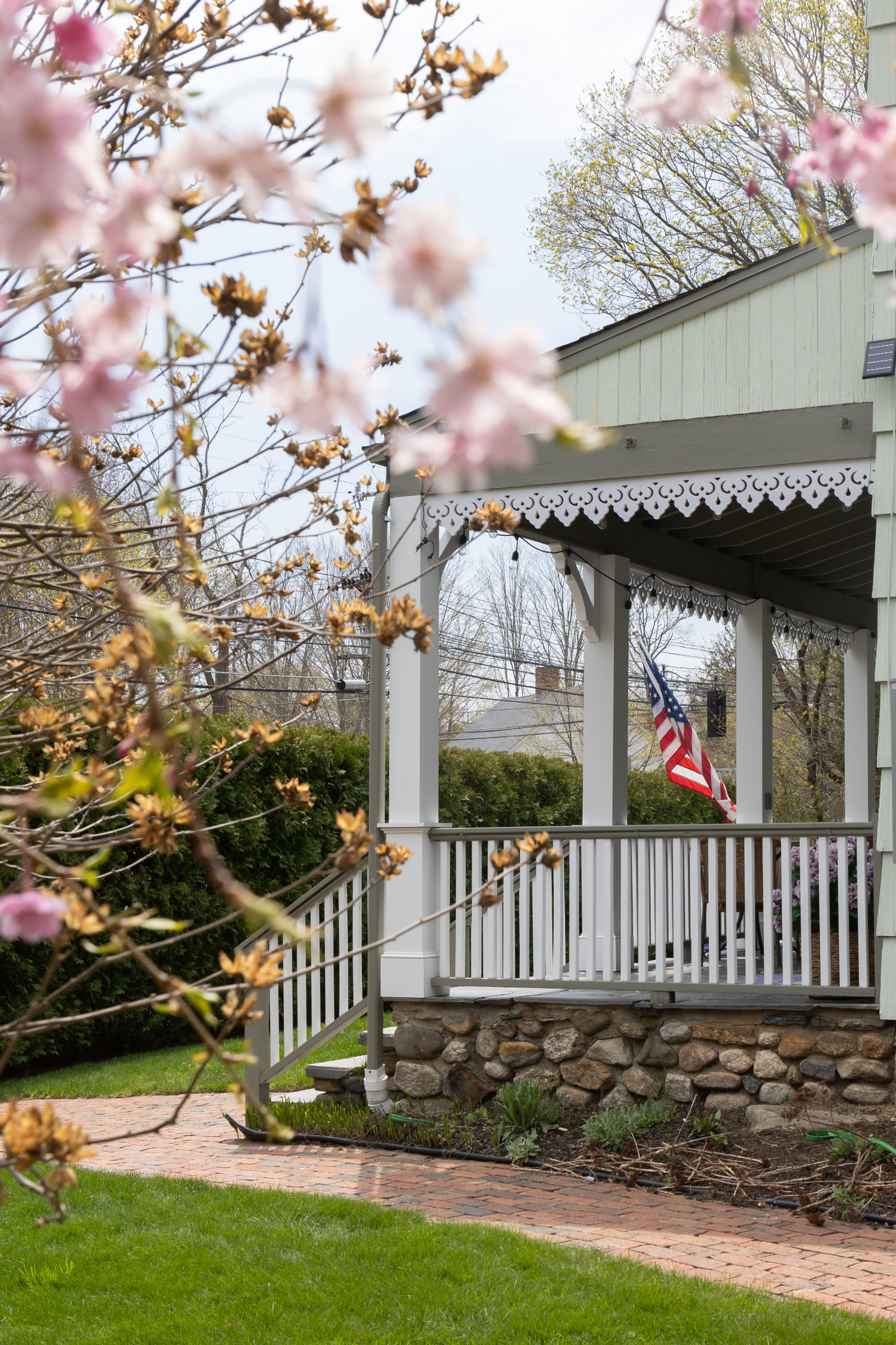 Front porch of Westbrook Inn Bed and Breakfast