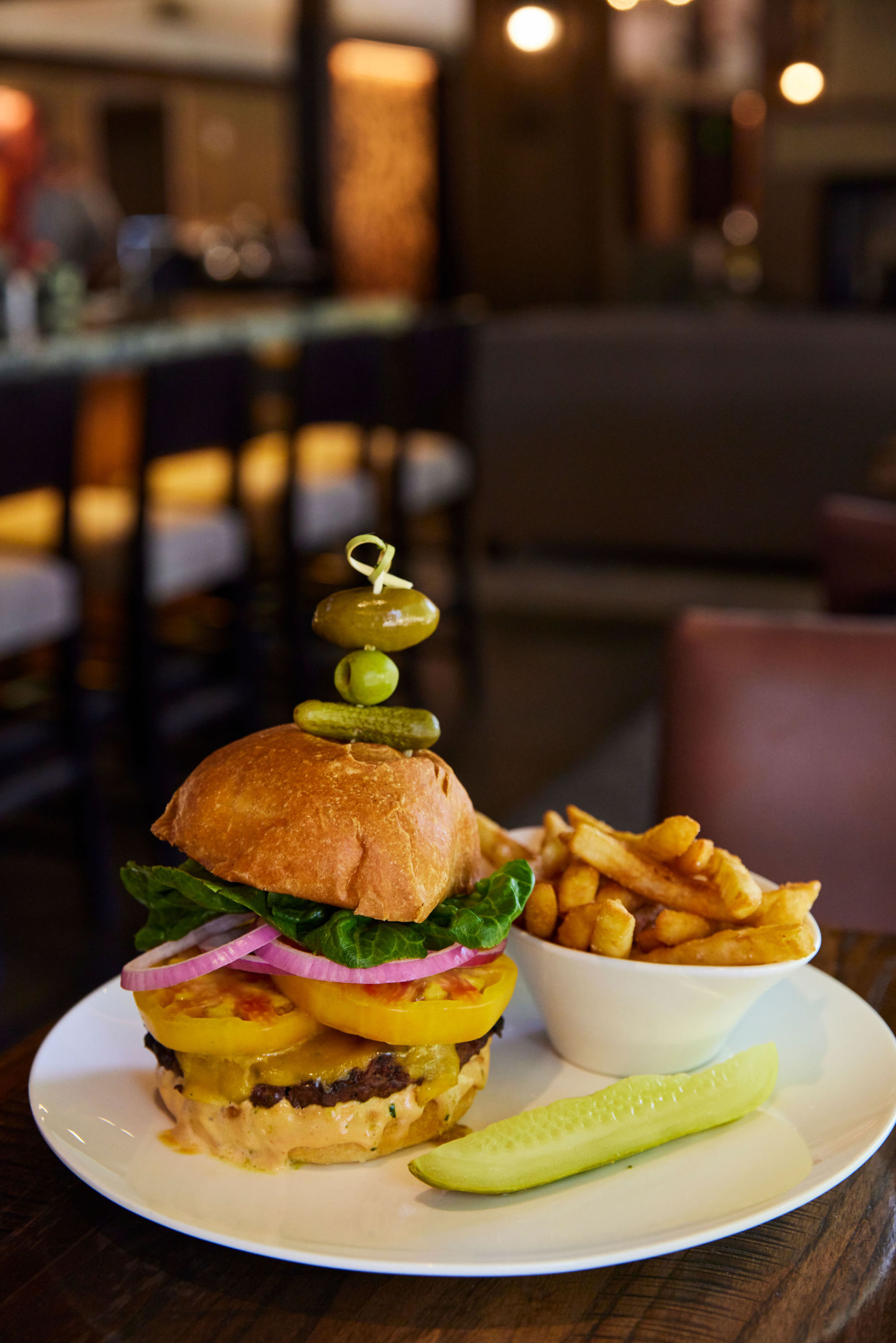 burger, fries, happy hour, dinner, bend, oregon, places to eat in bend