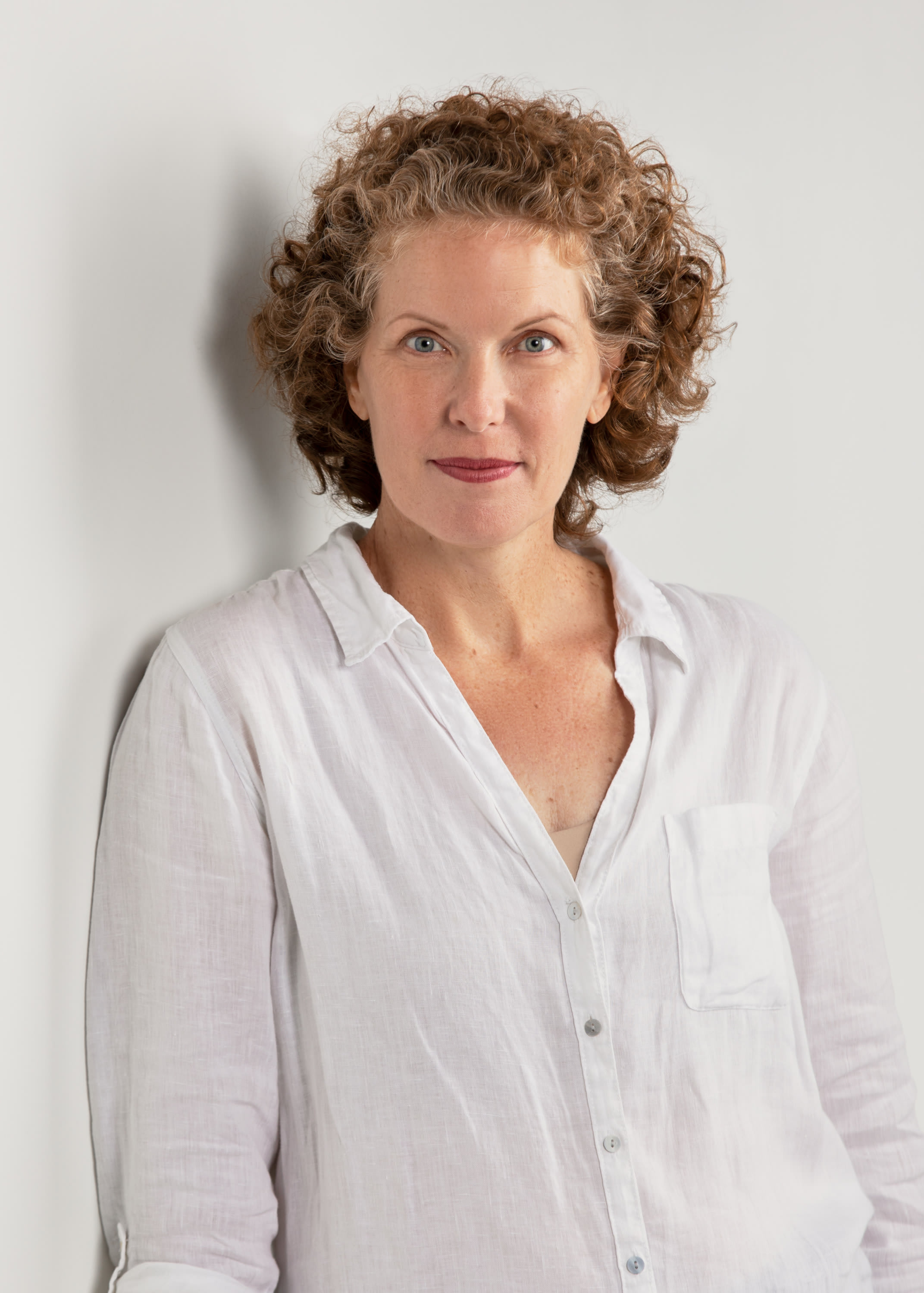 Headshot of Jenny Eggers, owner of Jenny E Photography