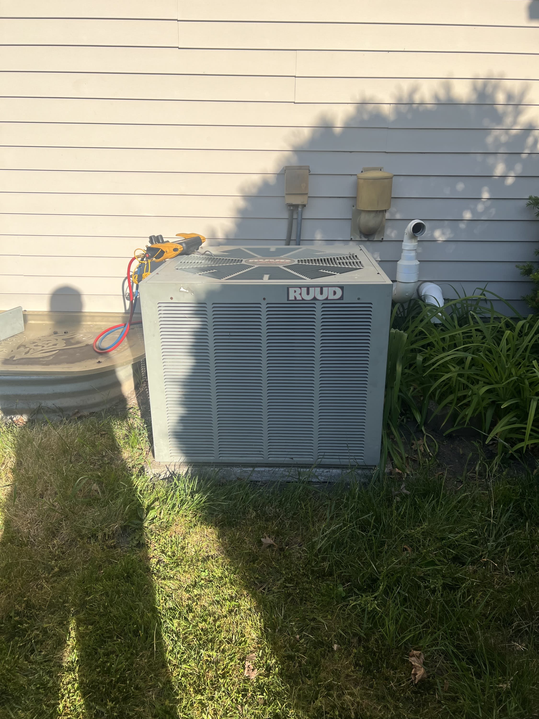 Photo of a new RUUD AC we installed