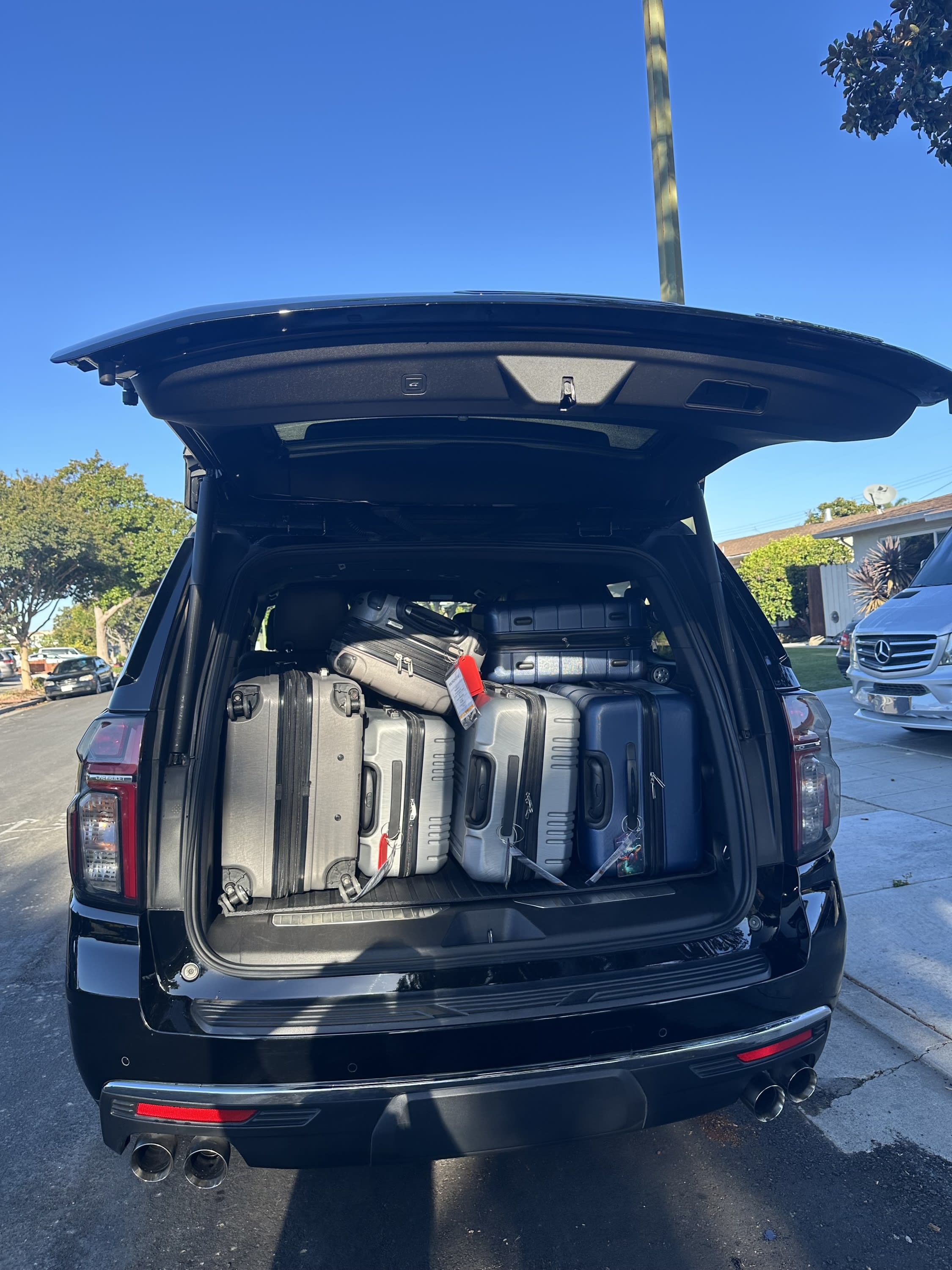 Starstruck Suburban Luggage Space