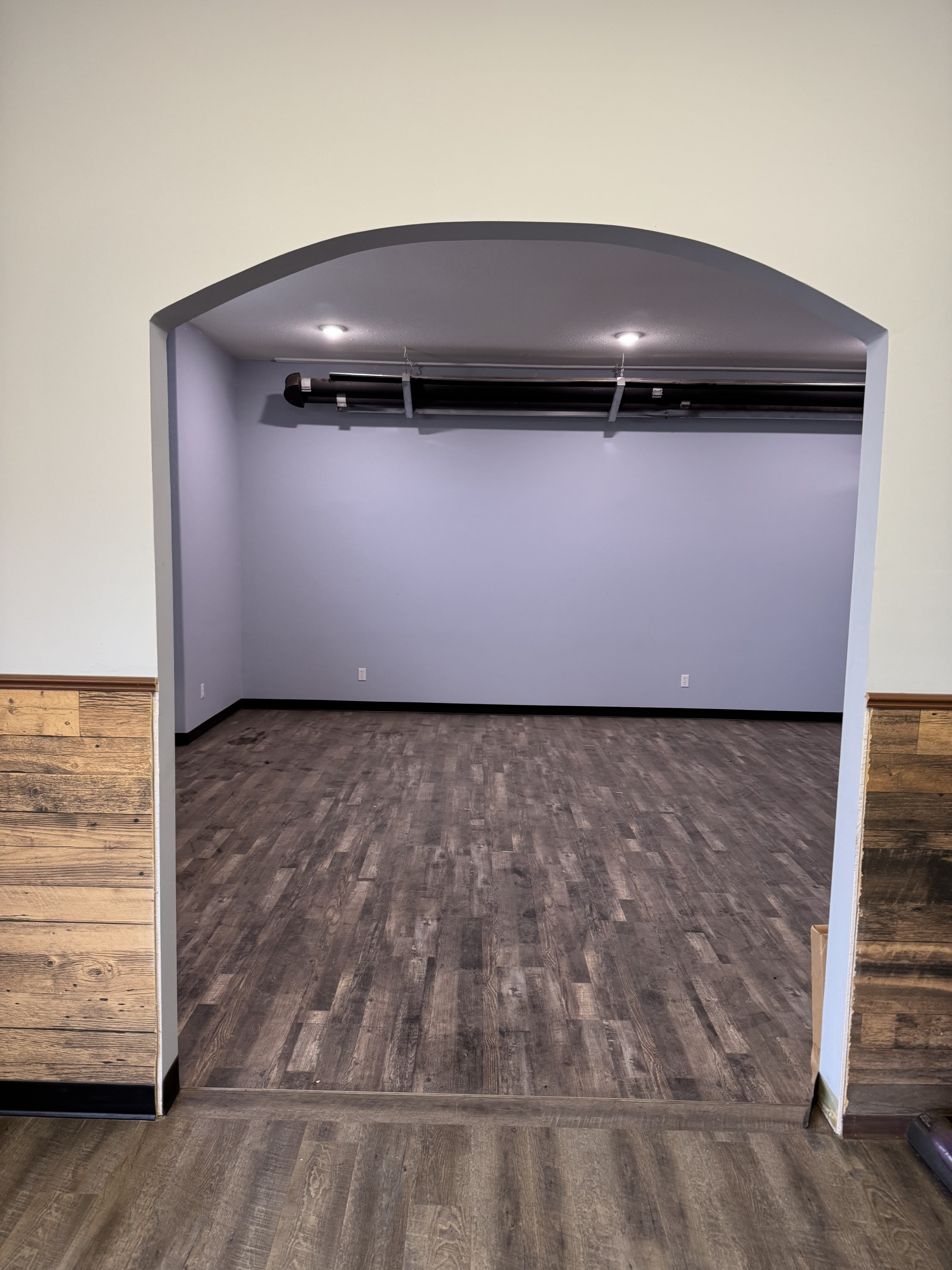 Business space for rent in Brooks Alberta