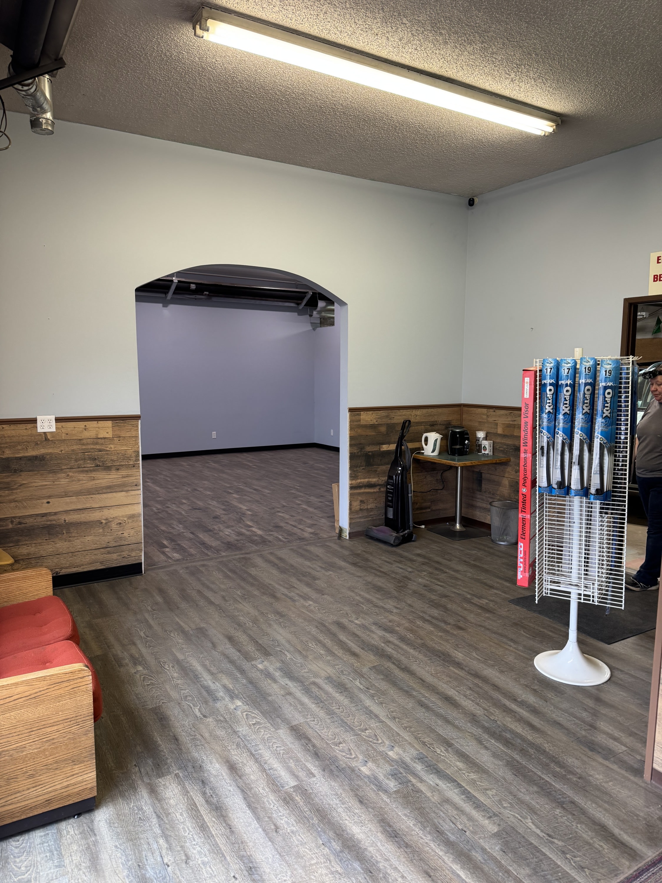 Business space for rent in Brooks Alberta